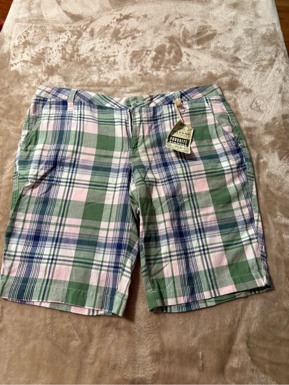 NWT- Y2K Preppy Style Arizona Plaid Bermuda Shorts Pink Green Low Rise Size 9
